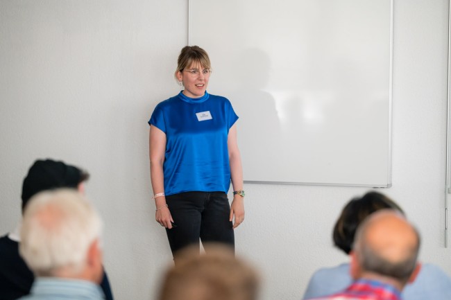 Romina Ruhs (HMSI) präsentiert das Projekt 