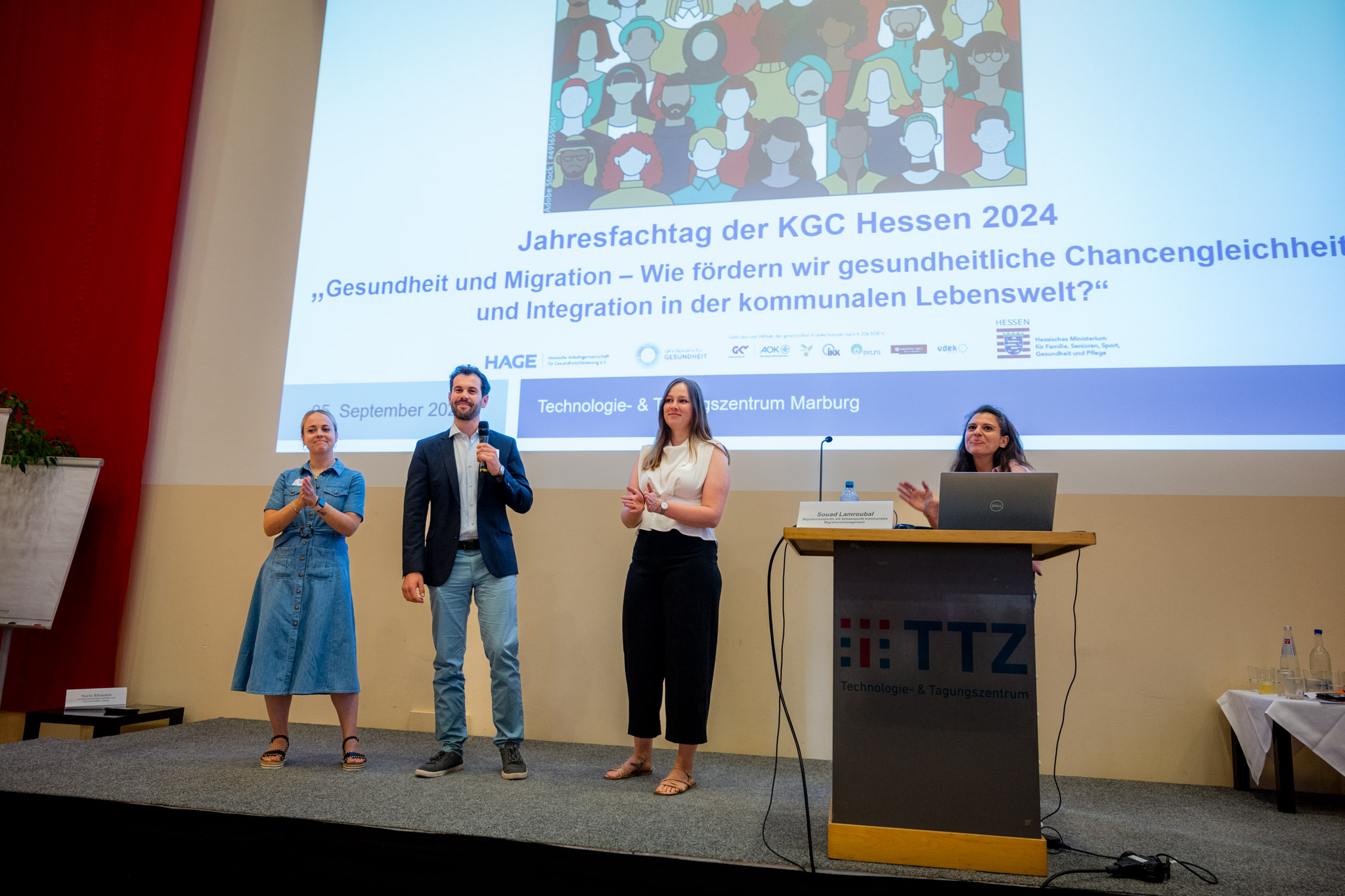 Nicole Walizcek, Felix Koller, Anna Kleine und Jasmin Azar (v.l.n.r.)