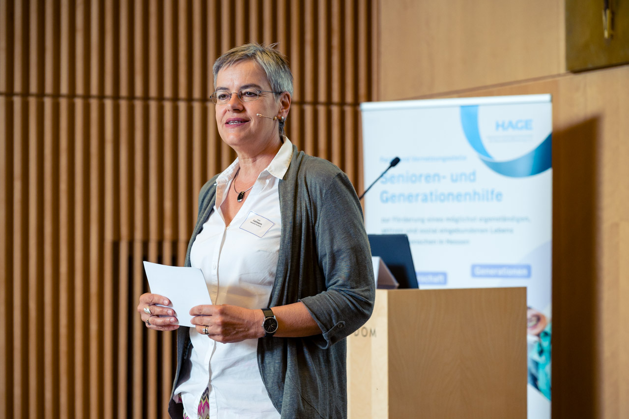 Moderatorin Karen Fuhrmann, Hessischer Rundfunk, führte durch den Tag