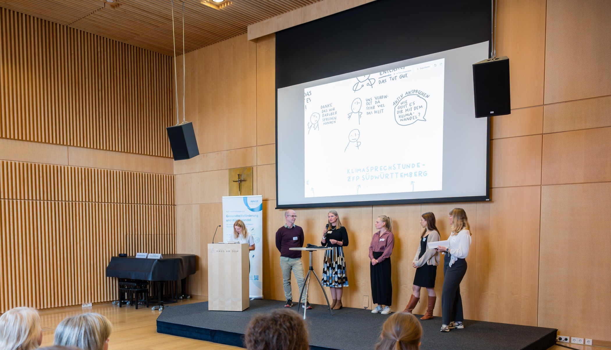 Gemeinsamer Dialog mit Impulsgebenden