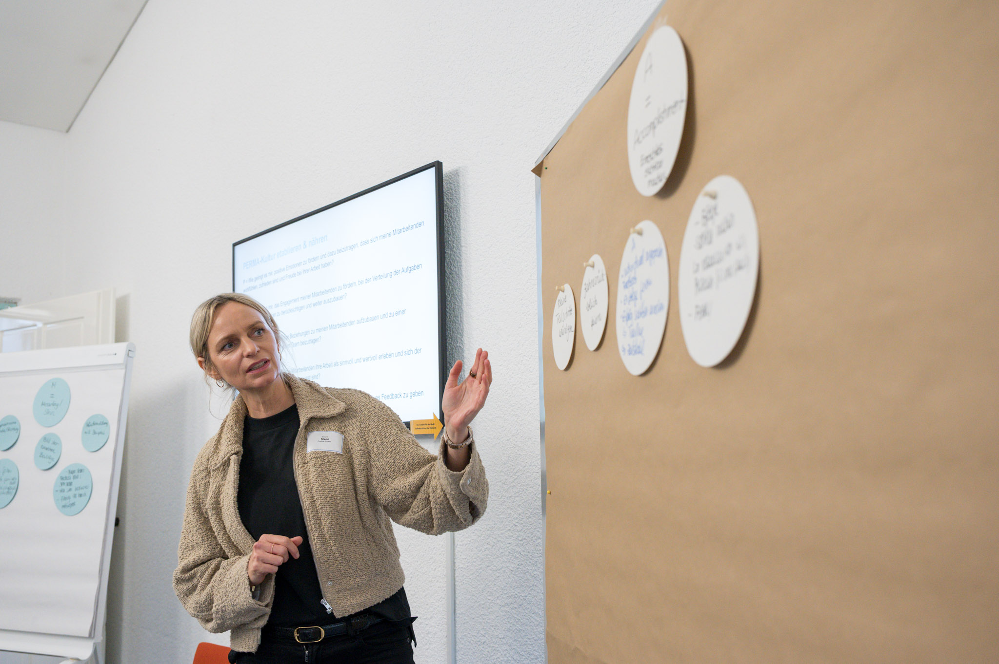 Vertiefungsforum 5: Positive Leadership – Teams stärkenorientiert führen   Referentin: Simone Mann, Positive Growth, Fachtag für Träger von Kindertageseinrichtungen in Hessen 2025